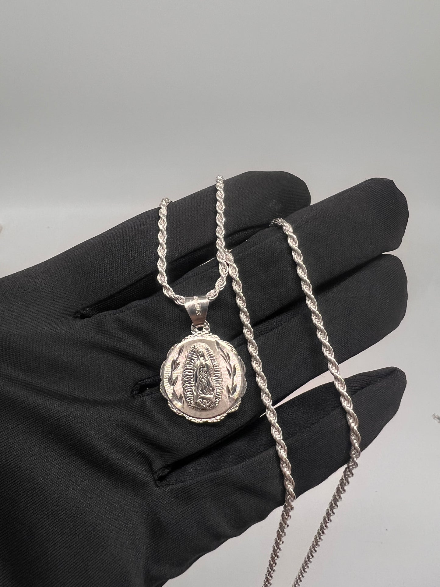 Virgen Mary chainset real silver