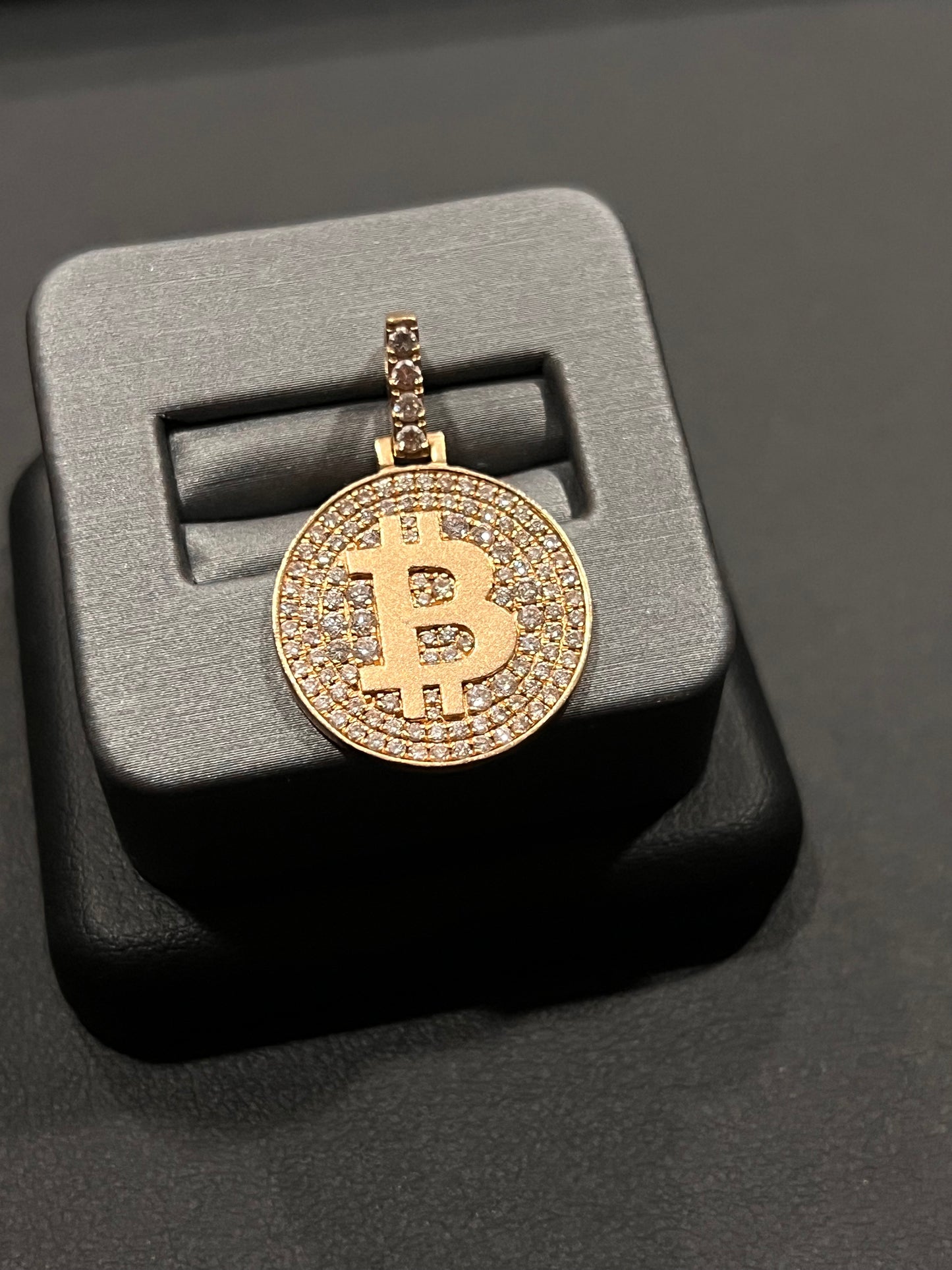 14k real gold w real lab diamonds bitcoin pendant