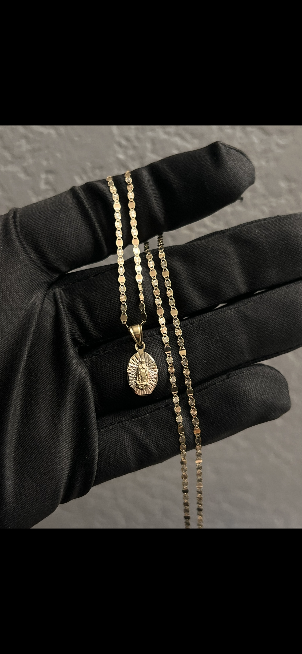 14k real gold virgen Mary set