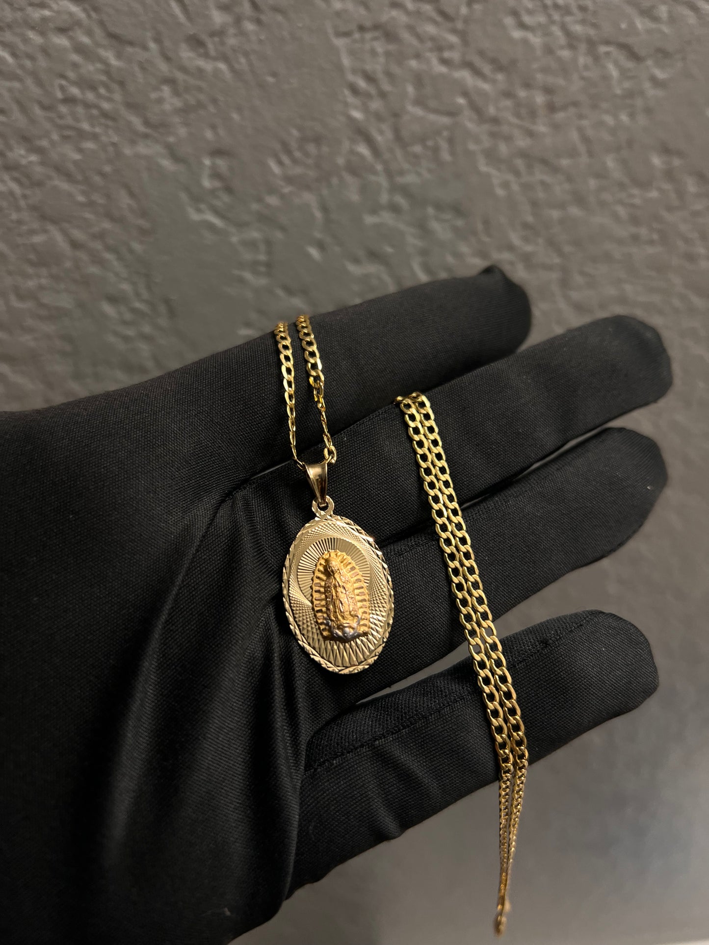 14k real gold virgen Mary chainset
