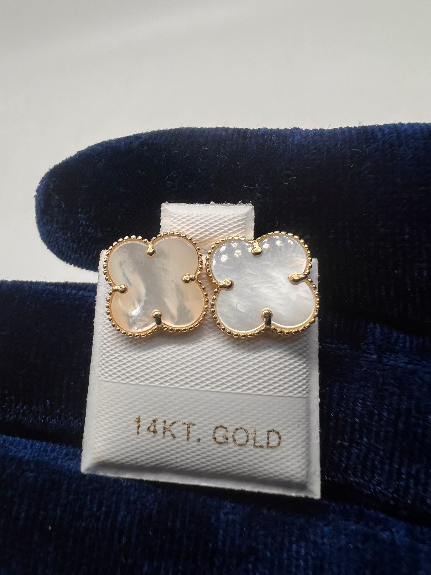 14k real gold Clover mother of pearl Earrings van Cleef