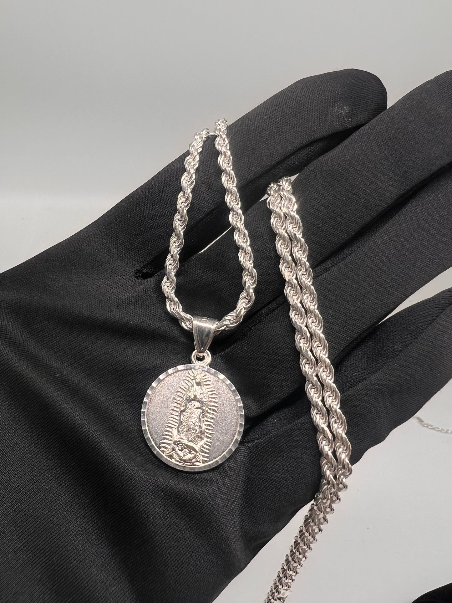 Real silver virgen Mary set