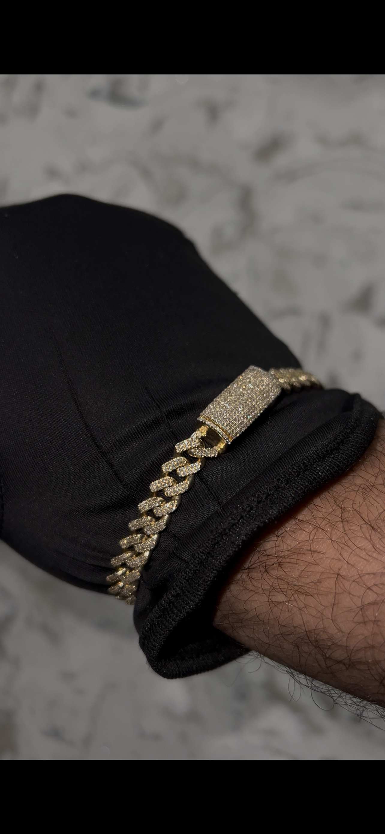 10k real gold and Diamond Cuban bracelet 2cts