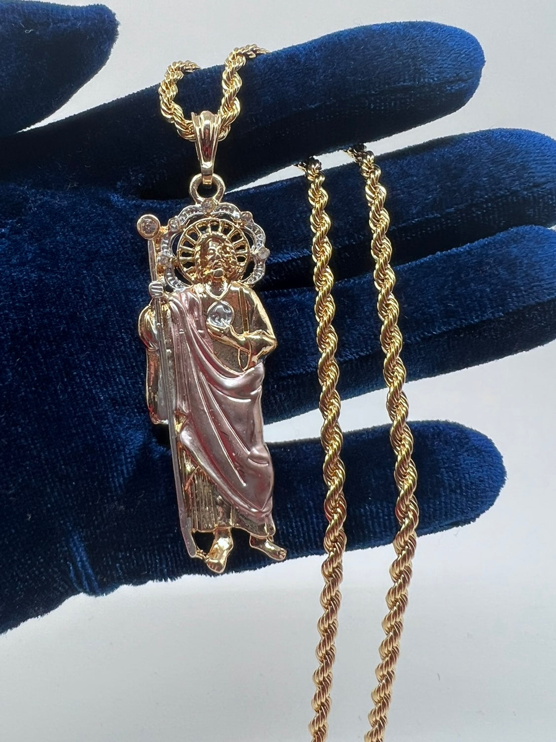 Two Tone Medium San Judas