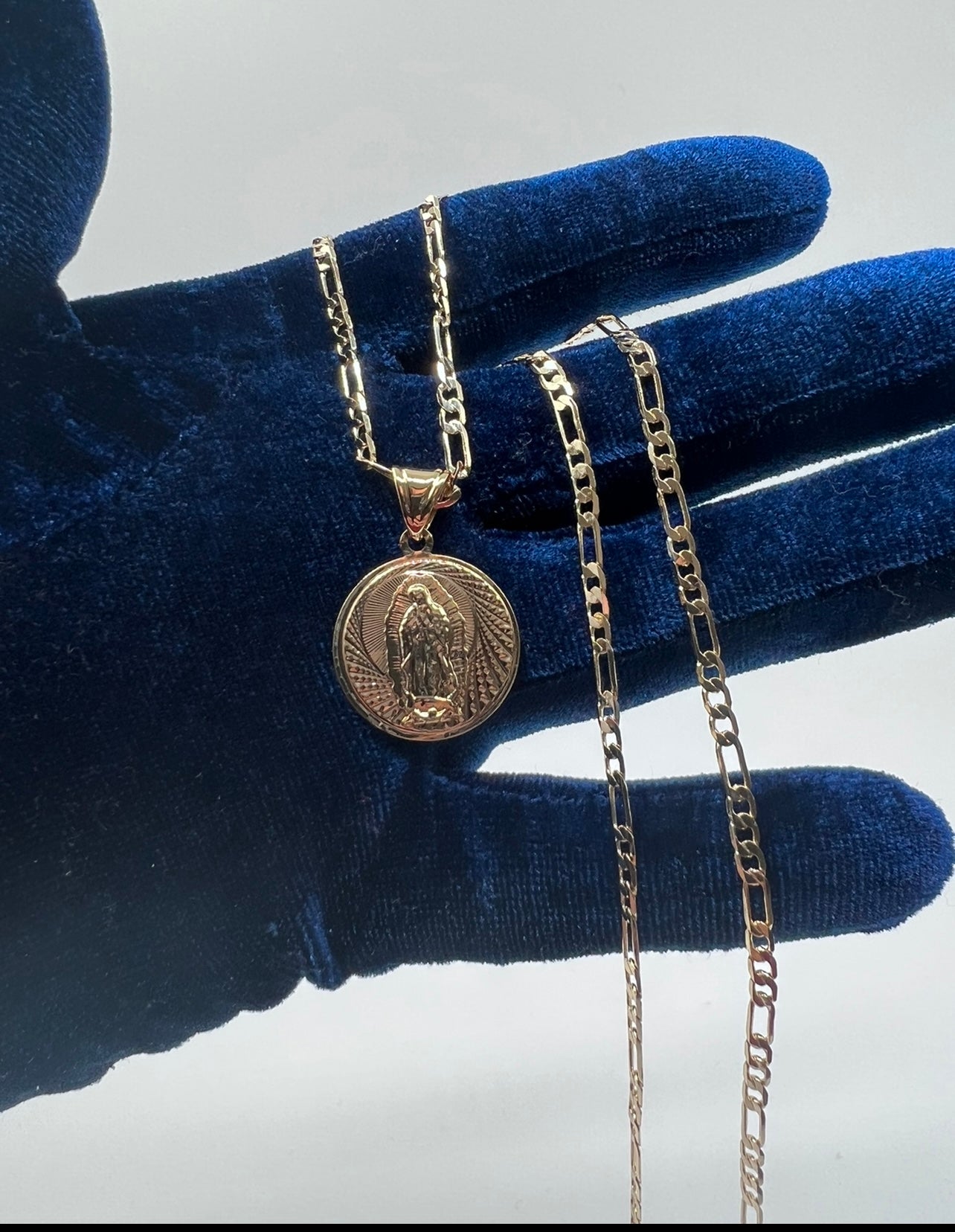 Virgen Mary Medalla Set