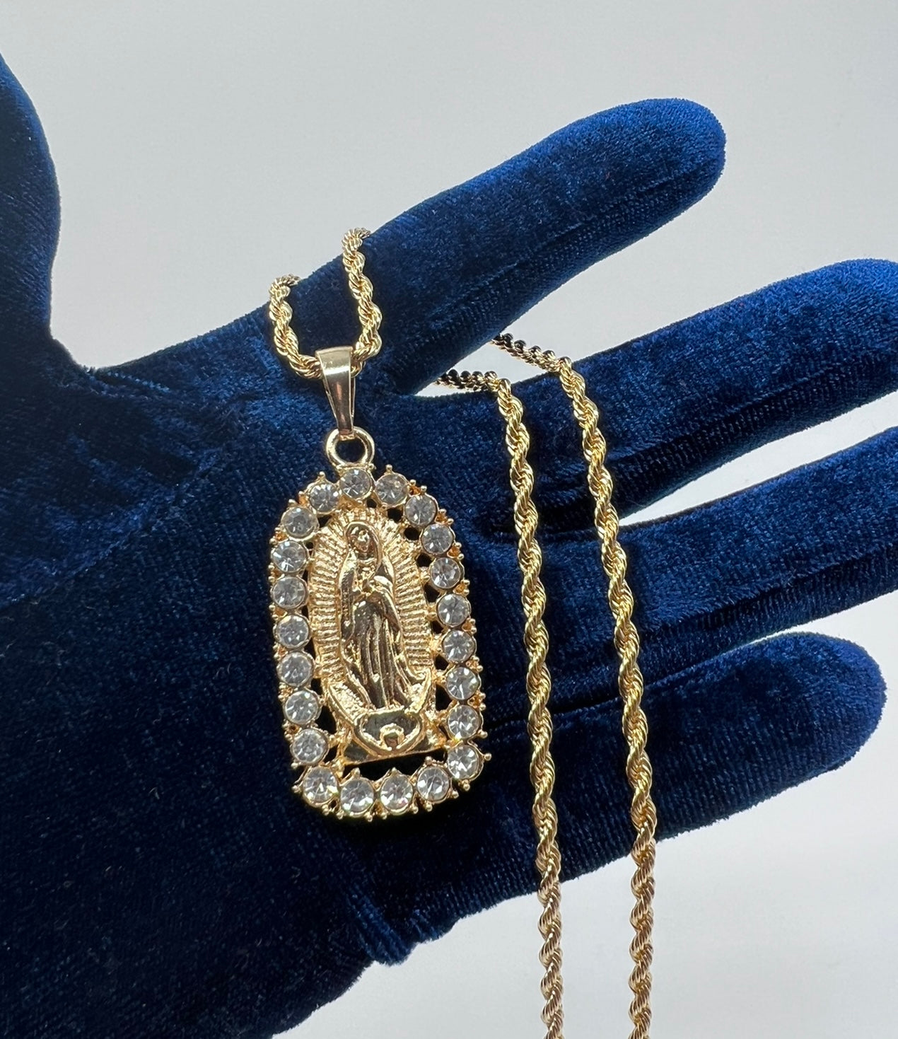 Virgen Mary White Stones
