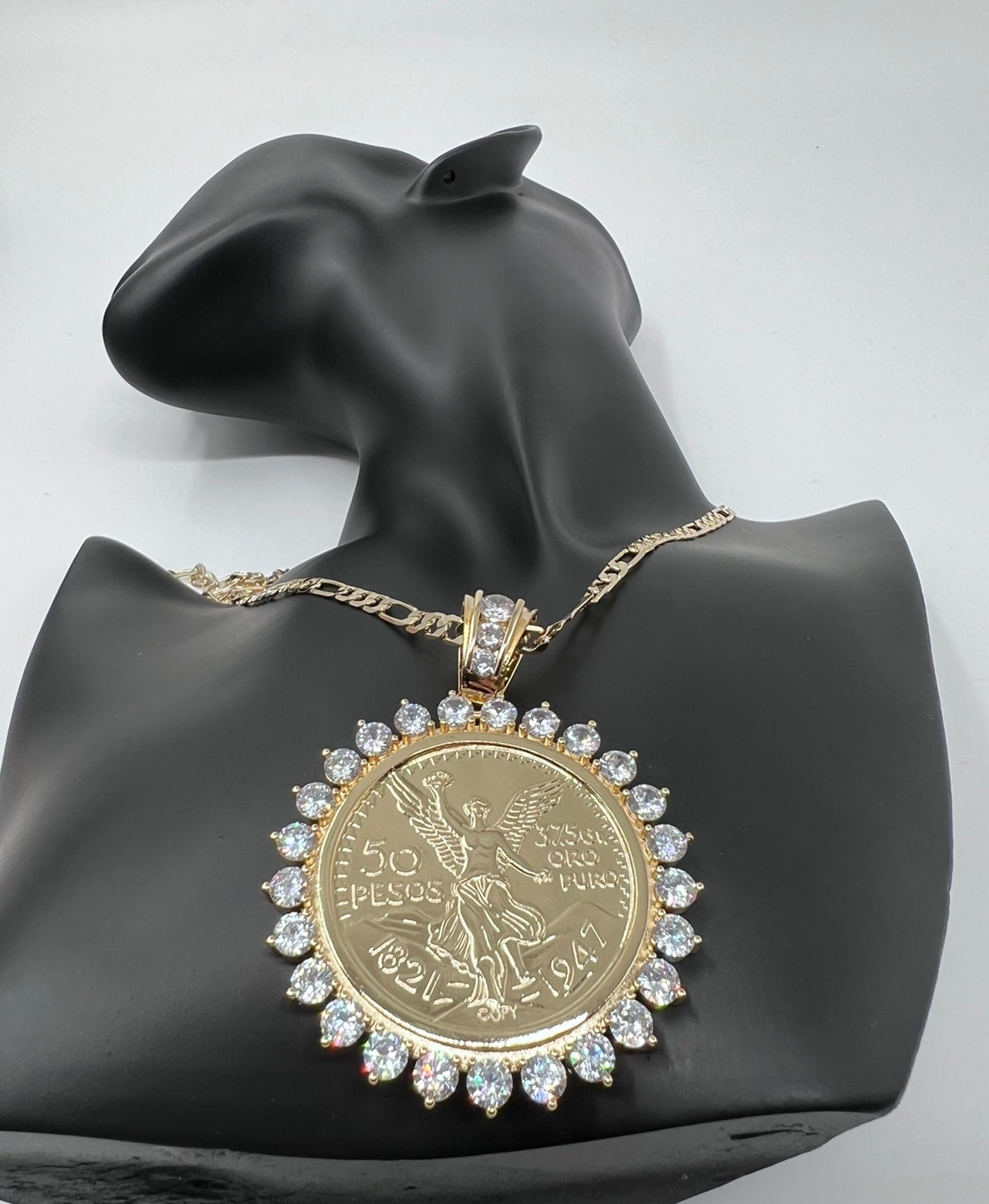 White Stone Bezel Centenario