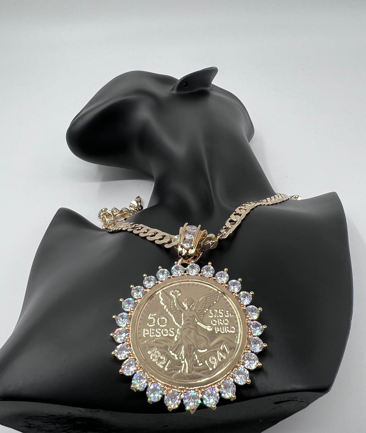 White Stone Bezel Centenario