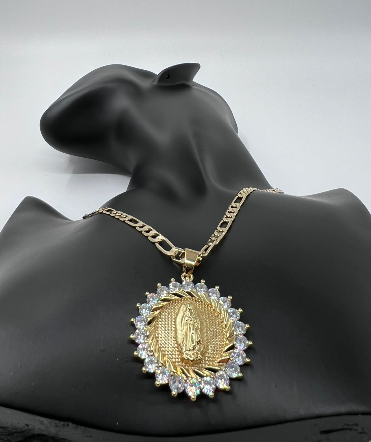 Virgen Mary Medalla W Bezel