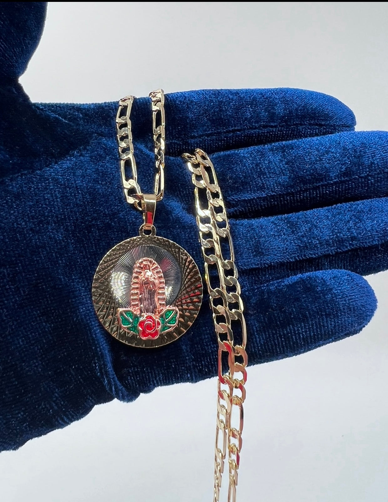 Tri Color Virgen Mary Medalla