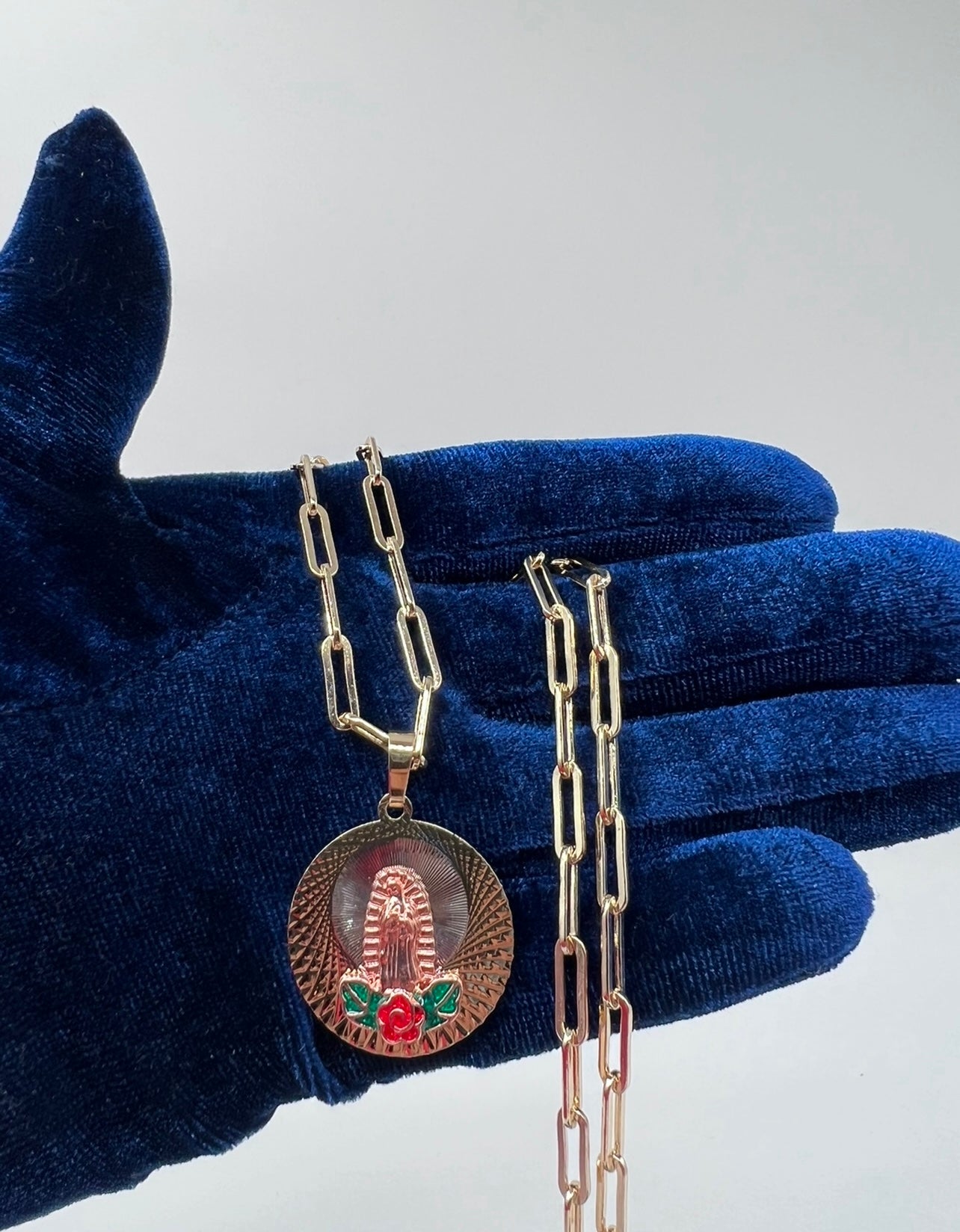 Tri Color Virgen Mary Medalla