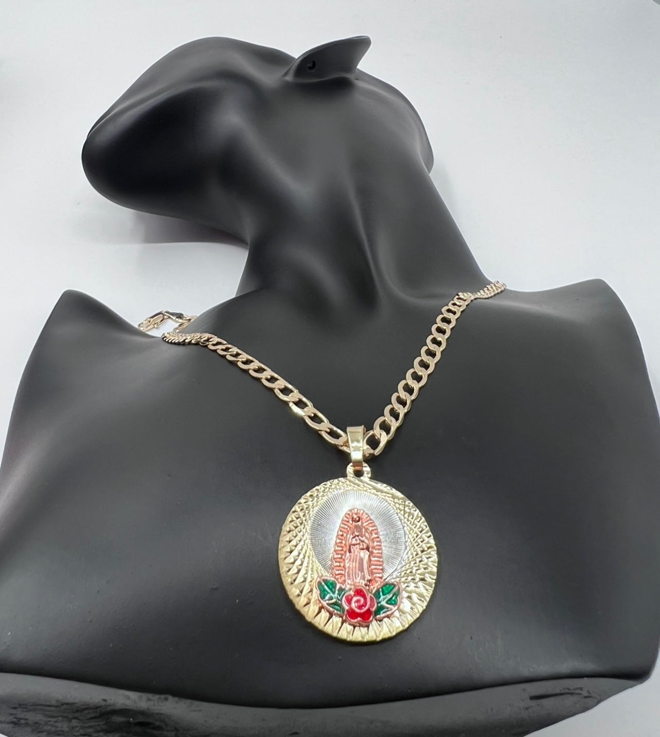 Tri Color Virgen Mary Medalla