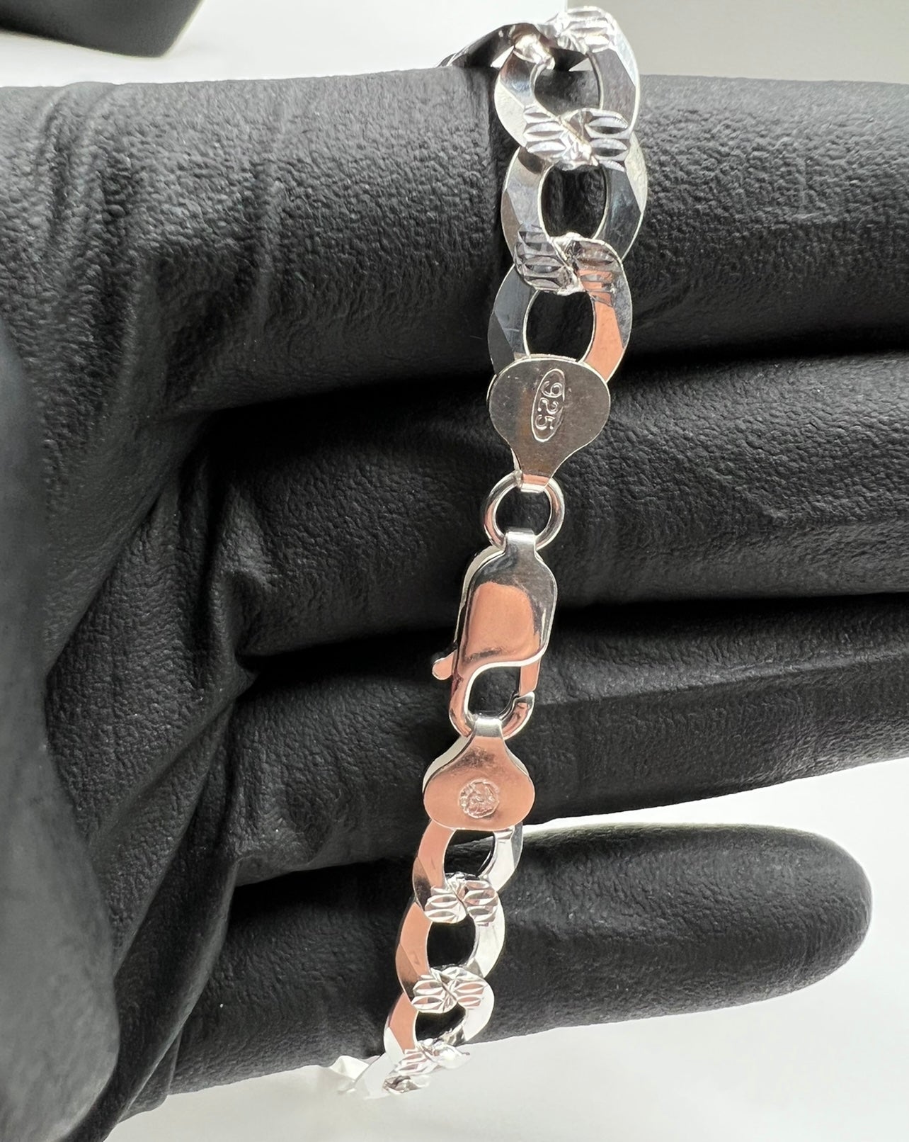 8.5mm Diamond Cut Figaro, .925 Real Silver