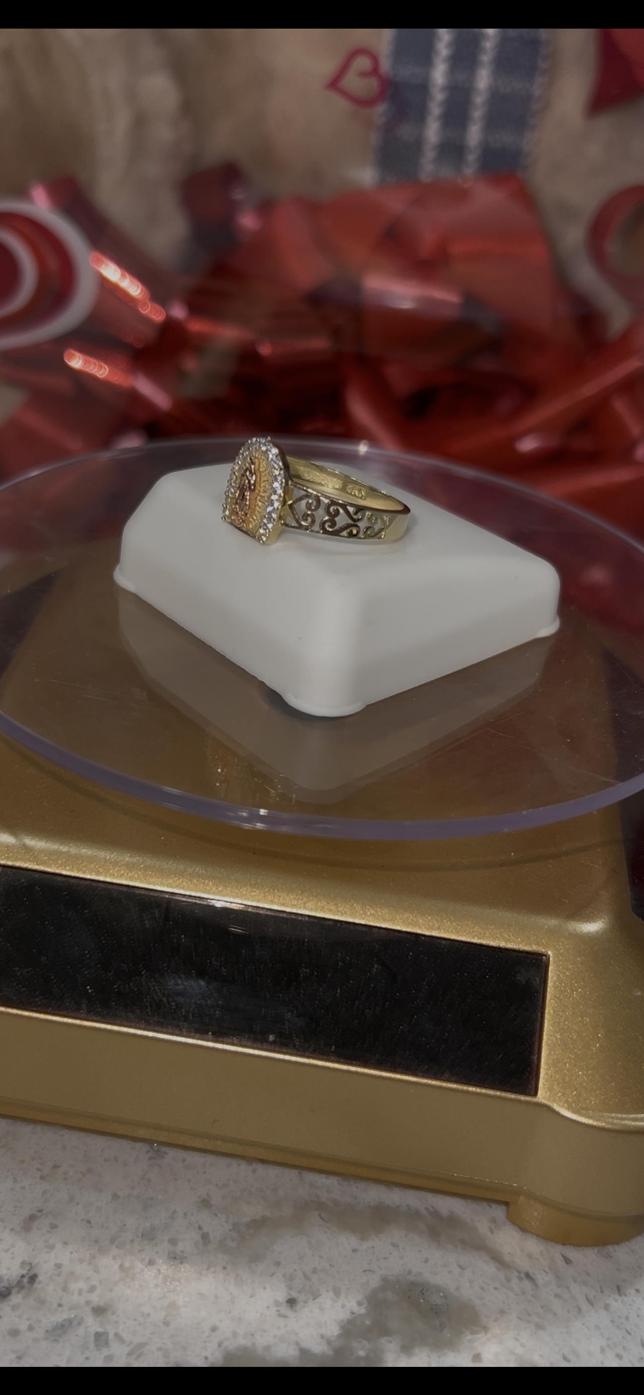 14k gold Virgen Mary ring