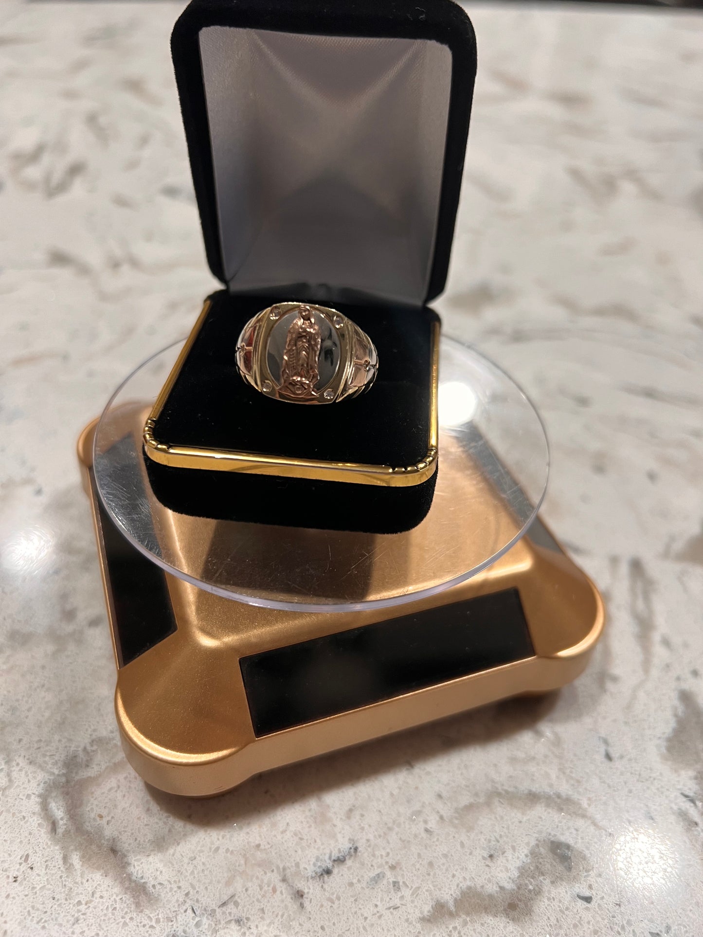 14k real gold virgen Mary ring