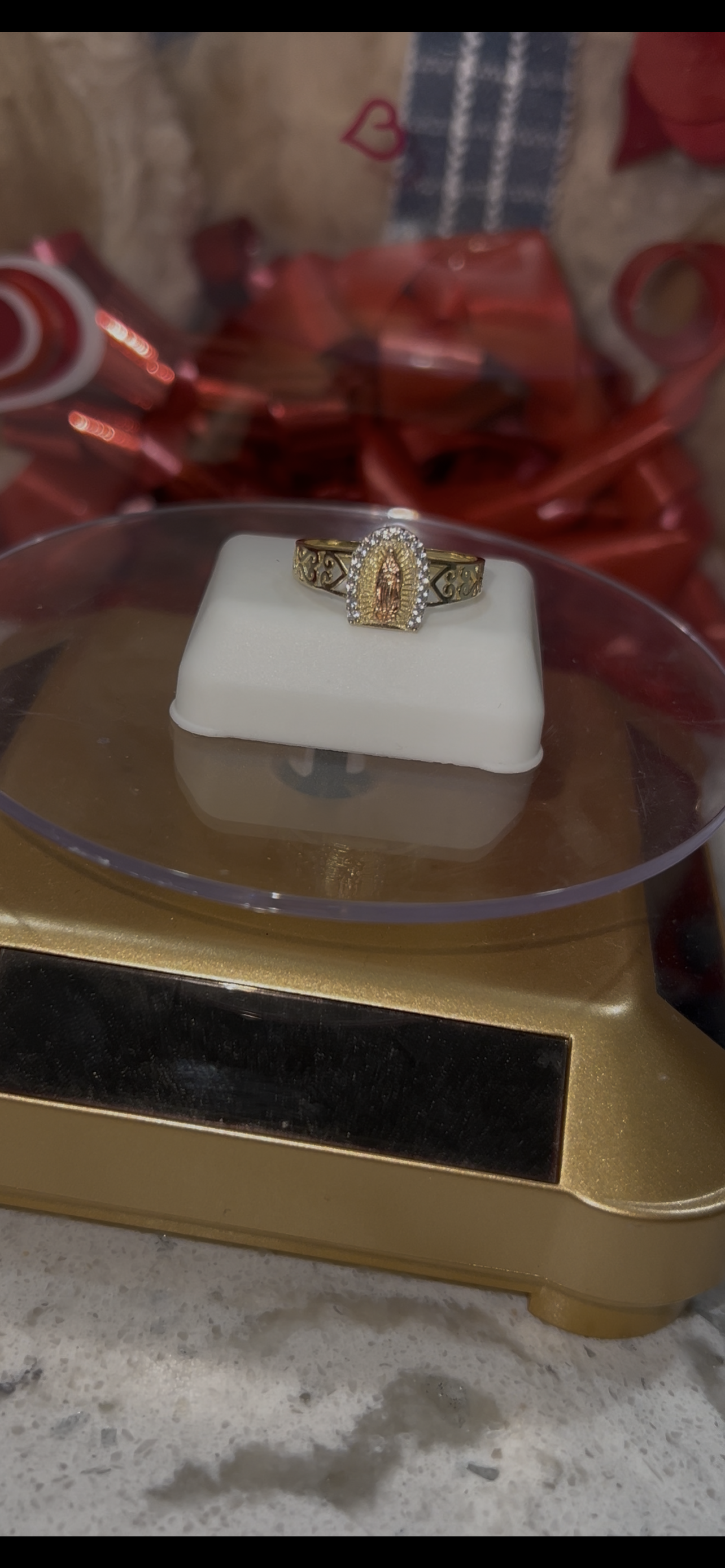 14k gold Virgen Mary ring