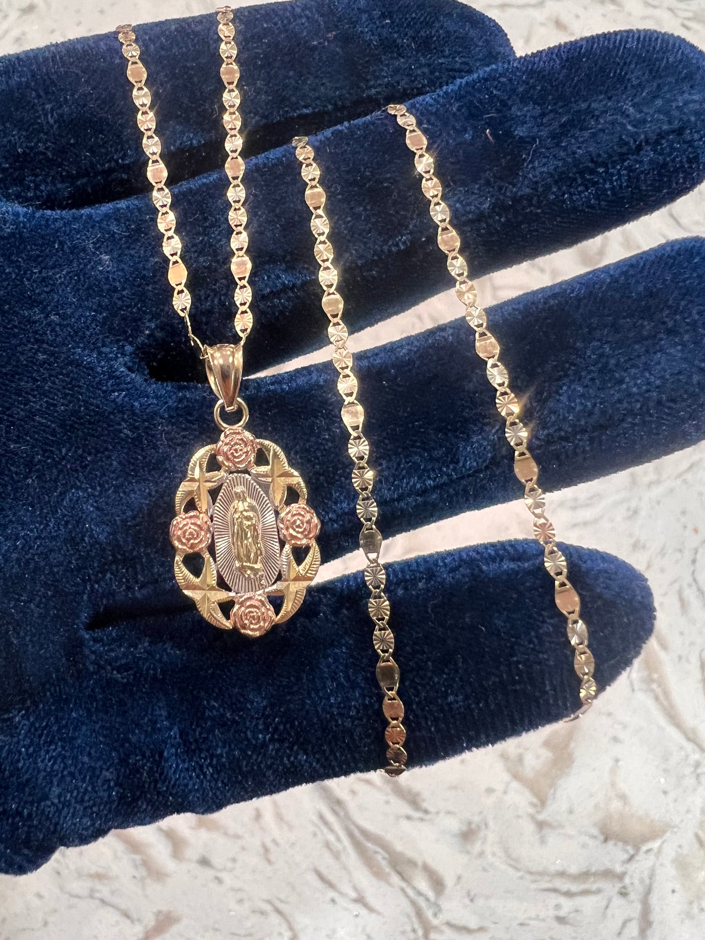 14k real gold flower virgen Mary chainset