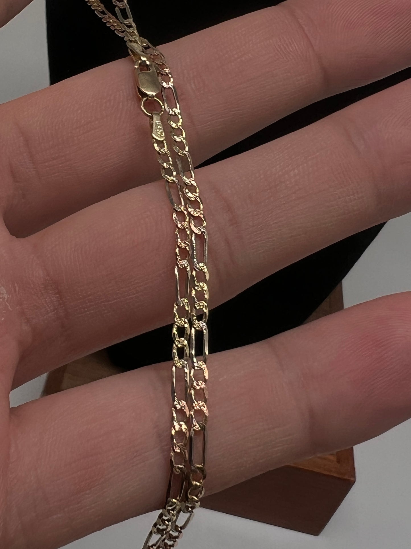 18inch tri color figaro chain 14k solid gold