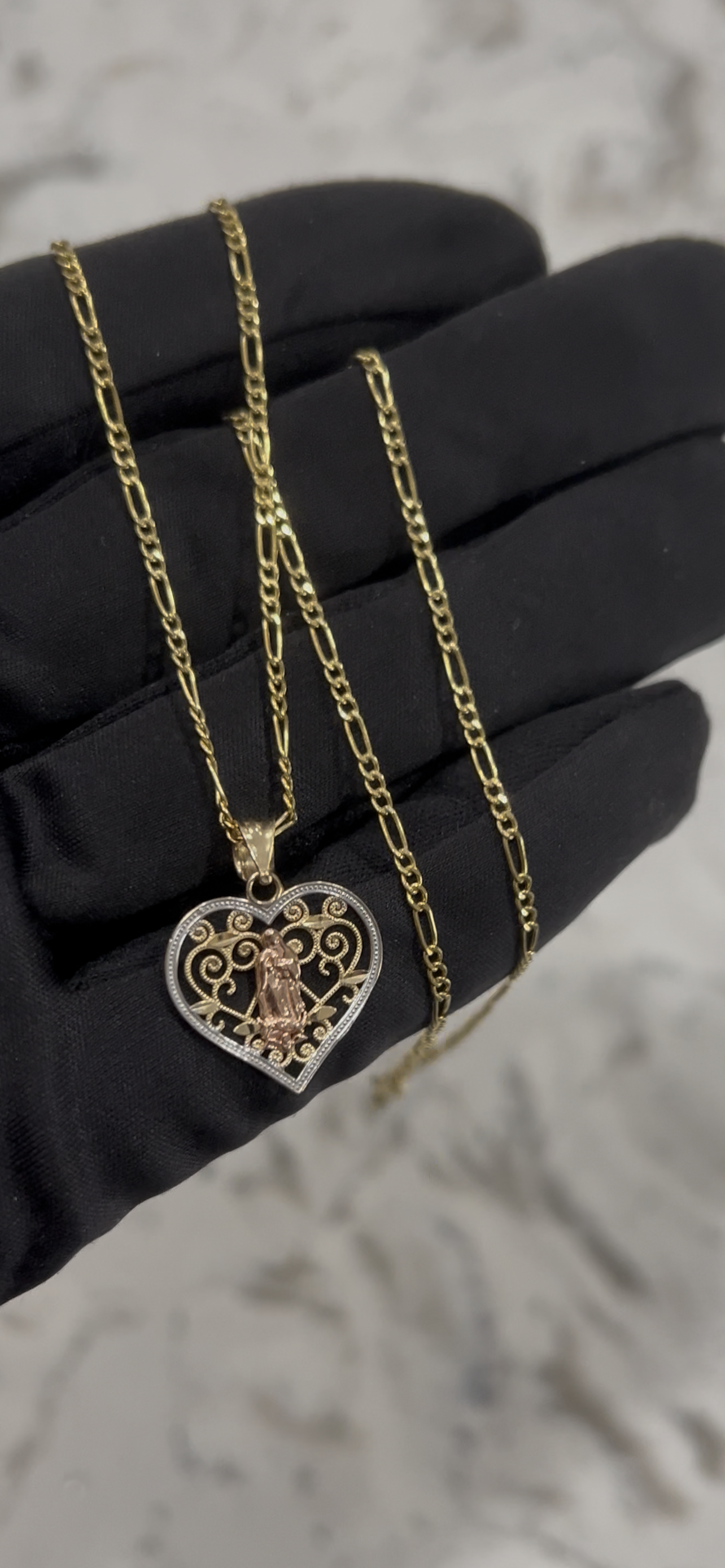 14k real gold virgen Mary chainset