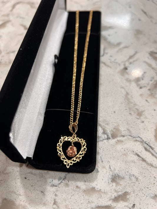 14k heard rose dangly set