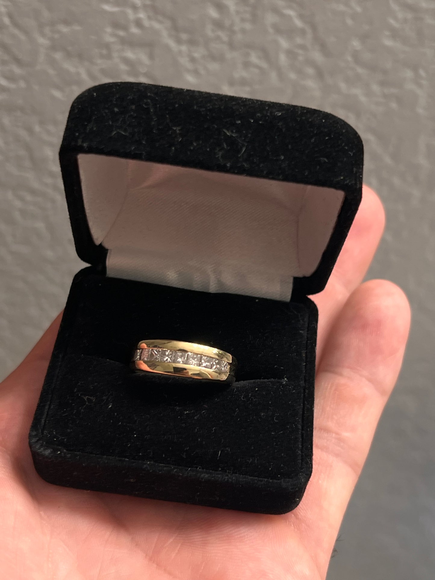 14k real gold and real diamond band