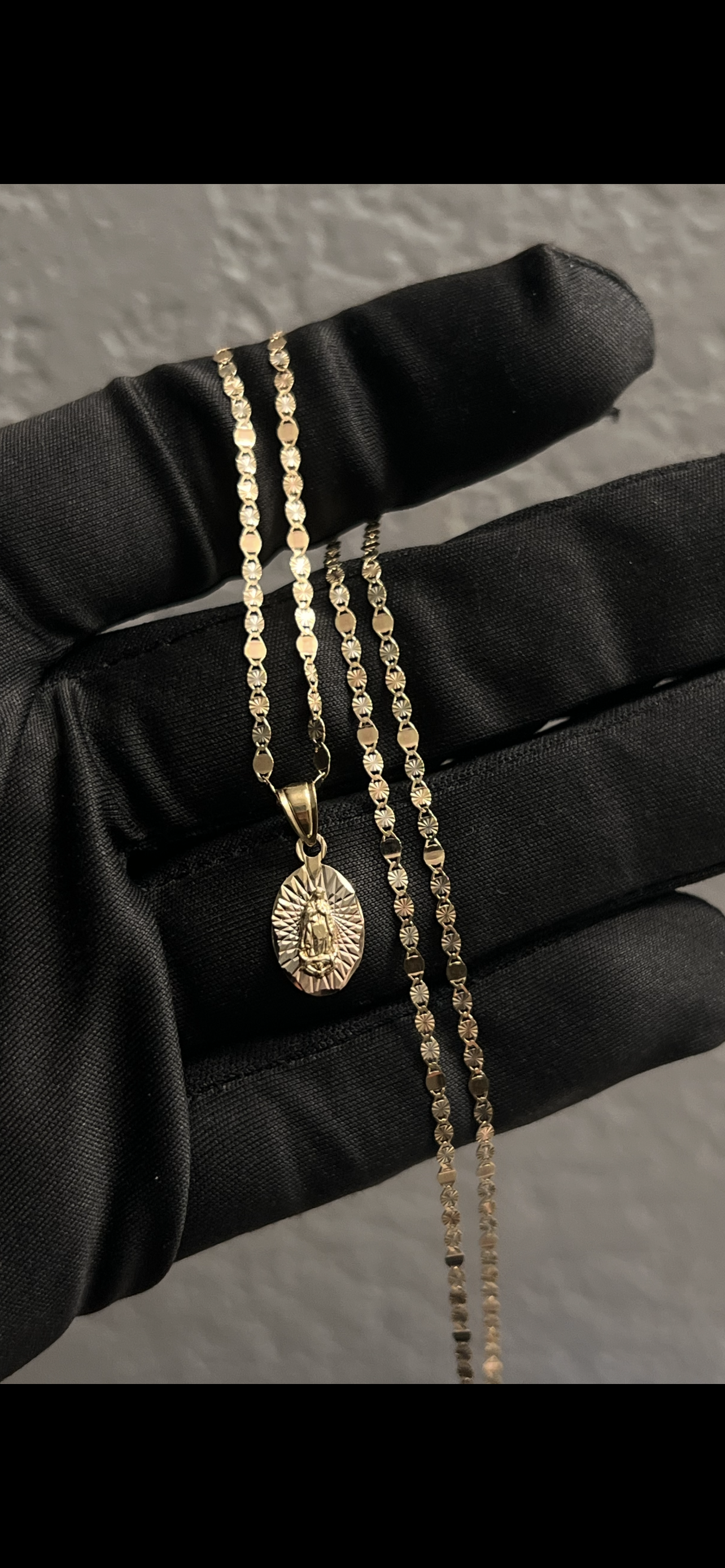 14k real gold virgen Mary set