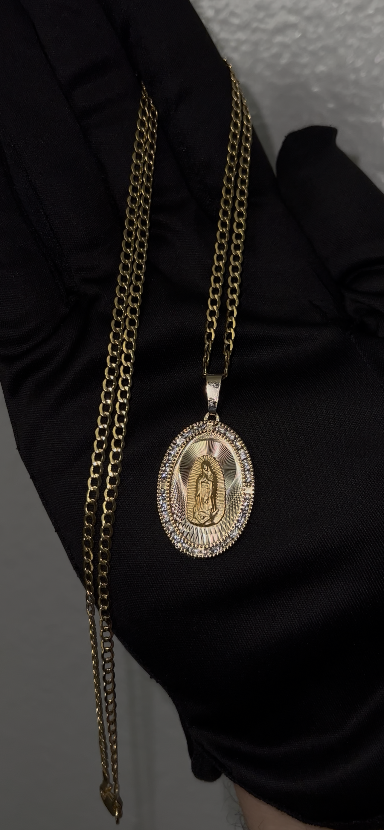 14k real gold virgen Mary chainset