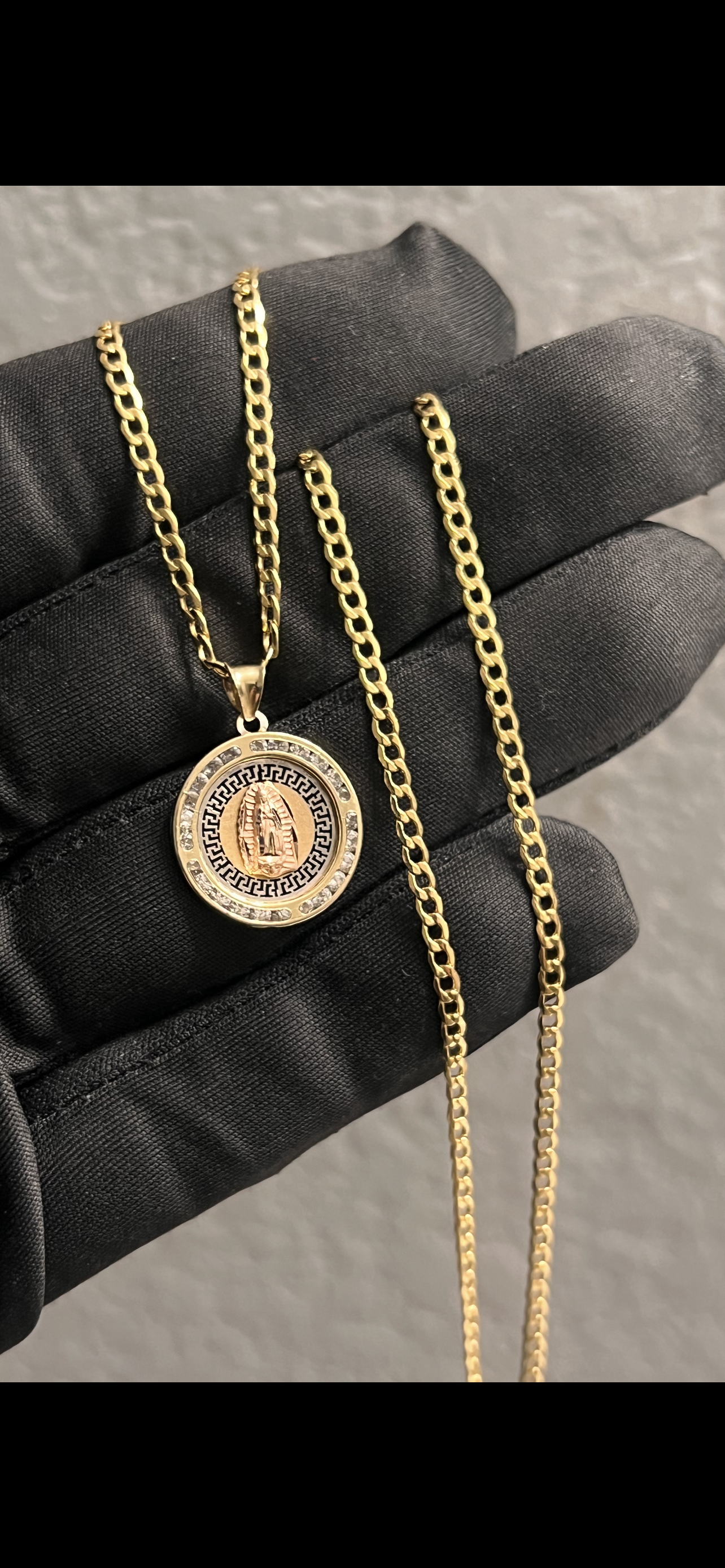 14k real gold virgen Mary chainset😍