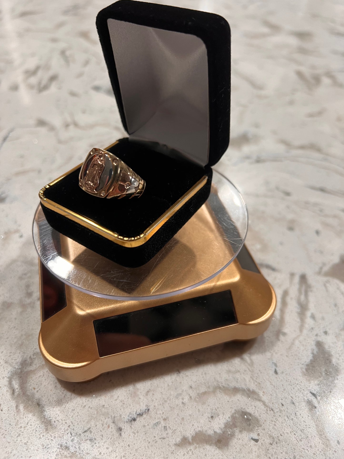 14k real gold virgen Mary ring