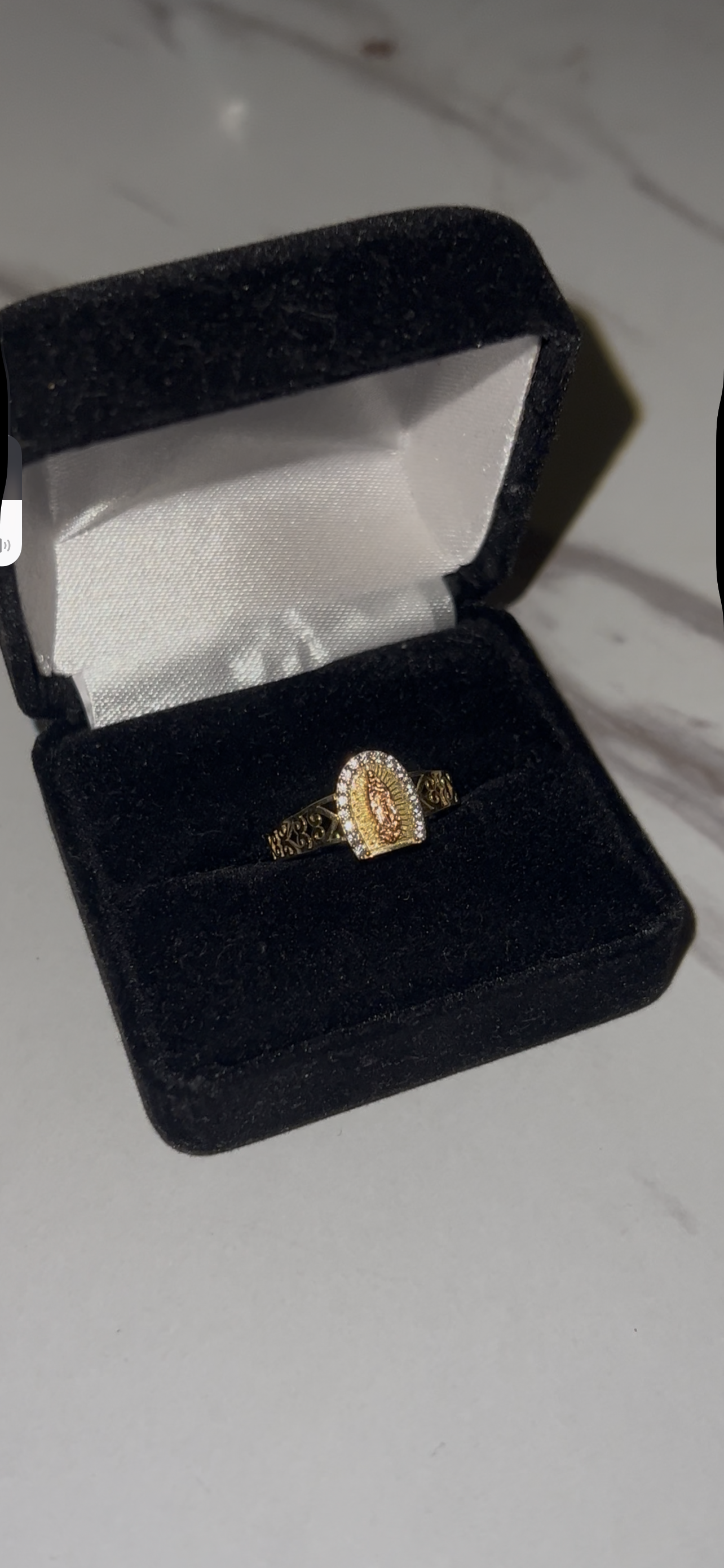 14k real gold virgen Mary ring