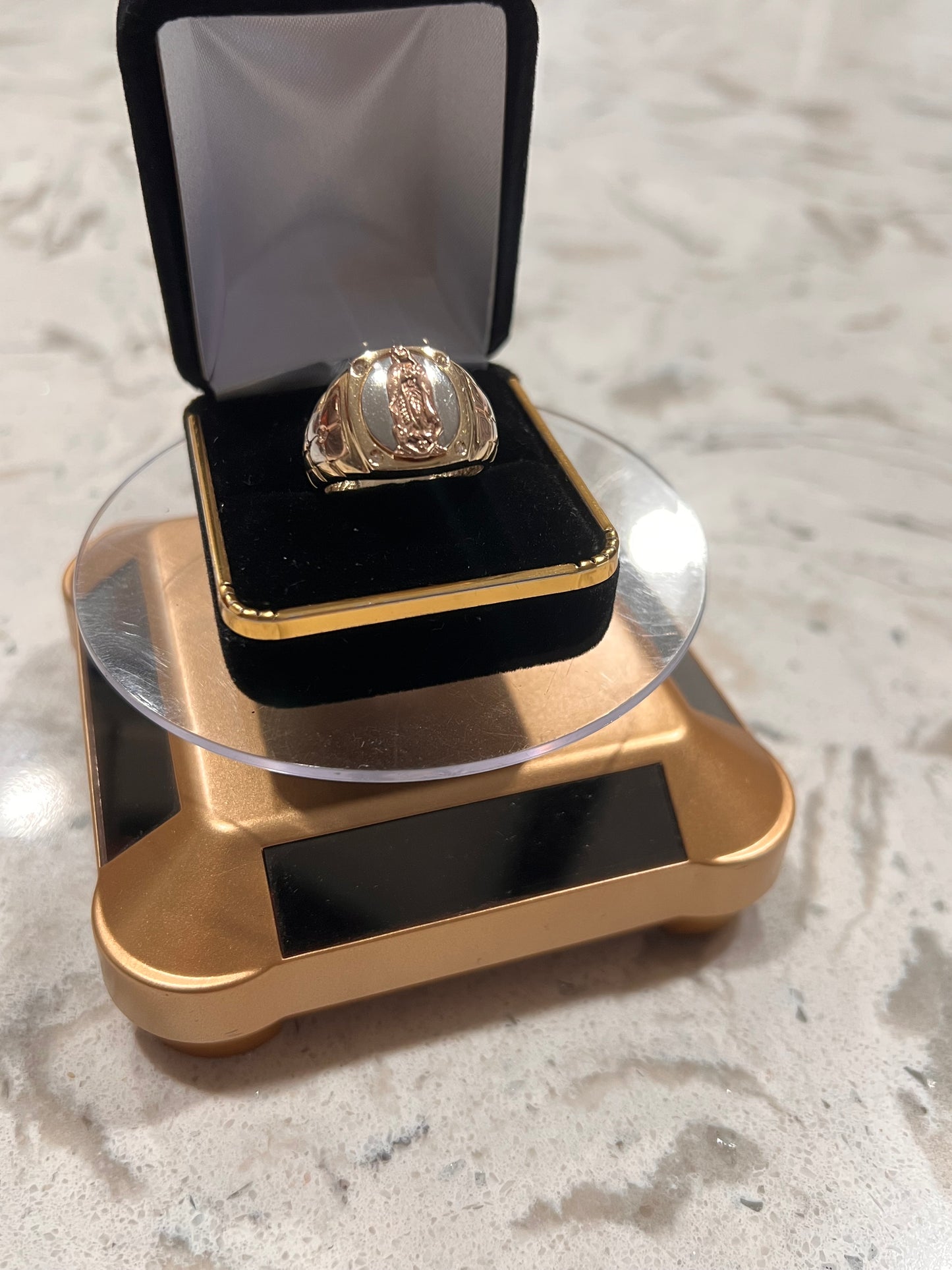 14k real gold virgen Mary ring