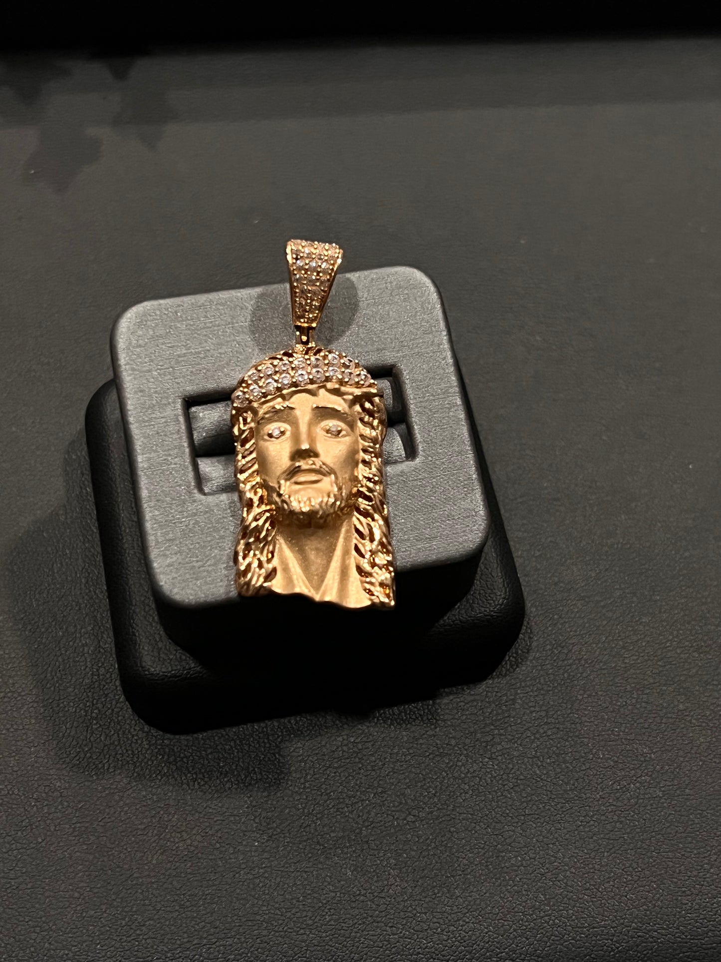 14k real gold solid Jesus piece
