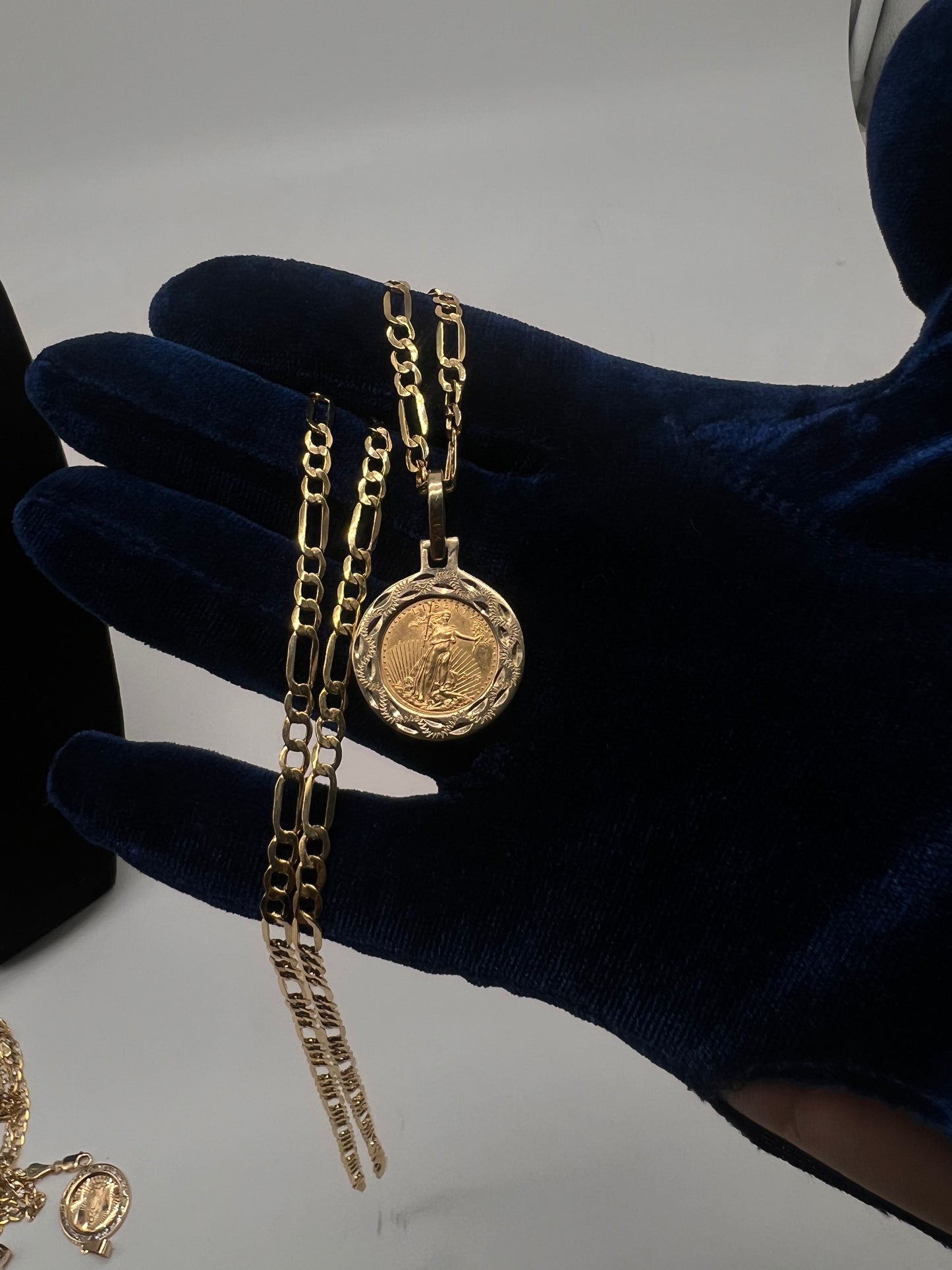 22k coin w 24inch figaro chain