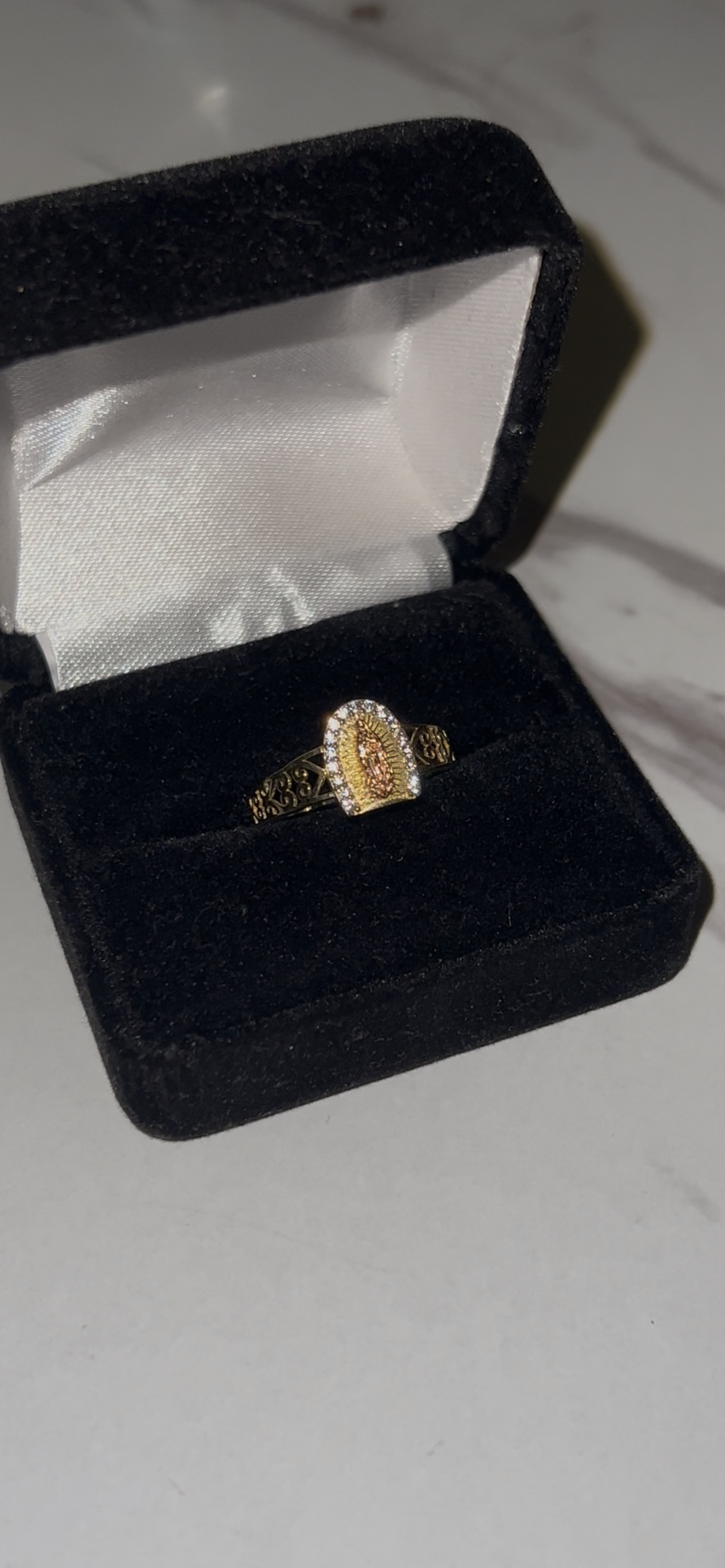 14k real gold virgen Mary ring