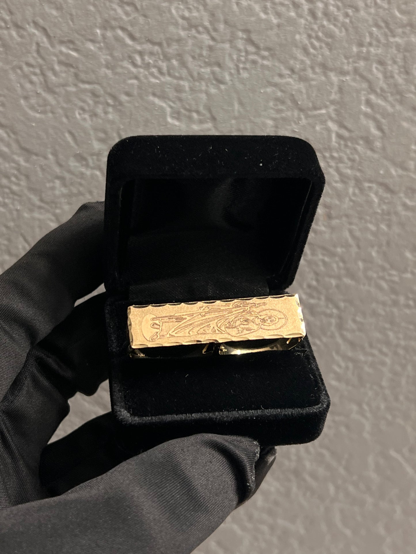 14k real gold 2 Finger ring with San Judas