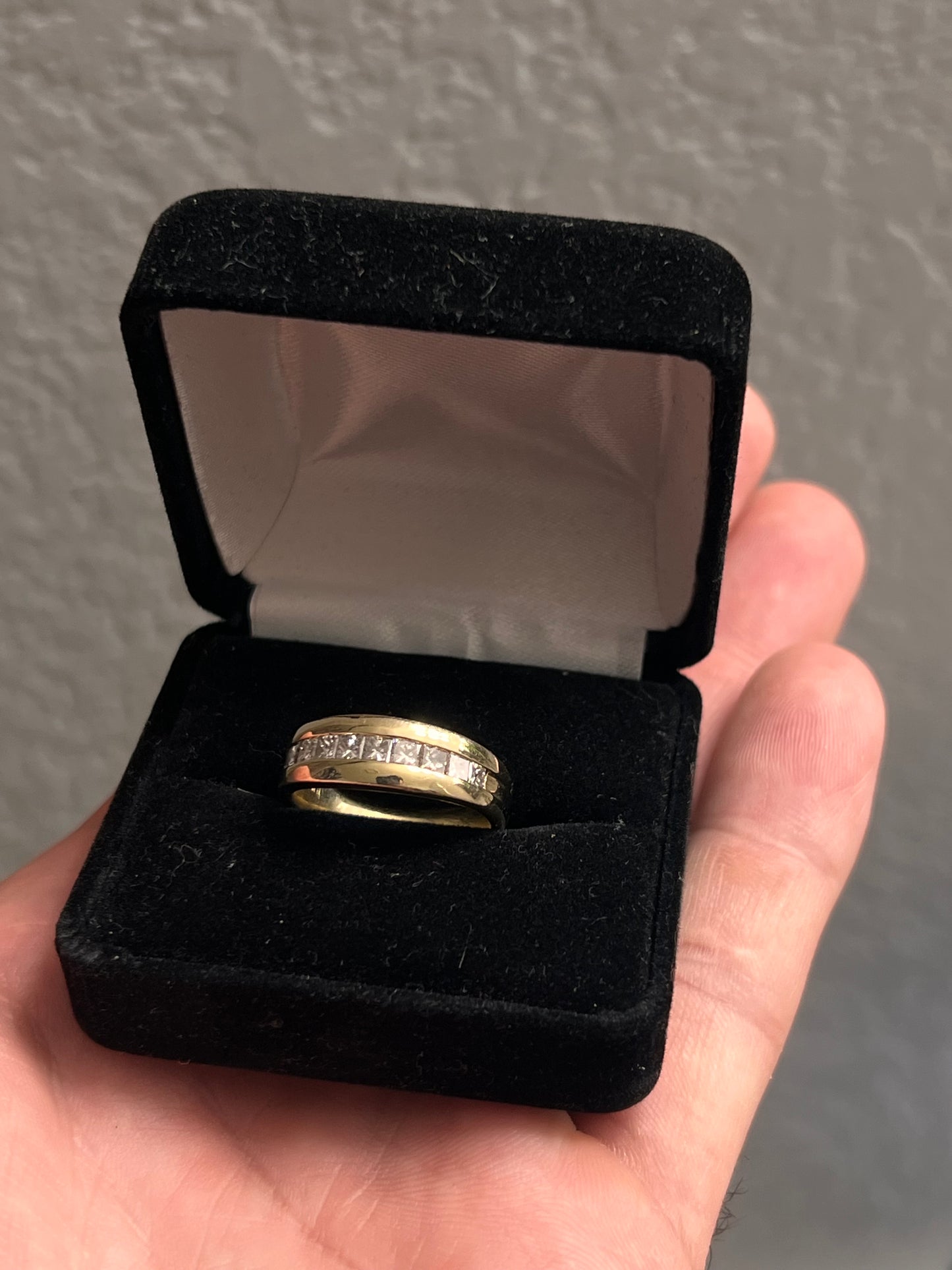 14k real gold and real diamond band