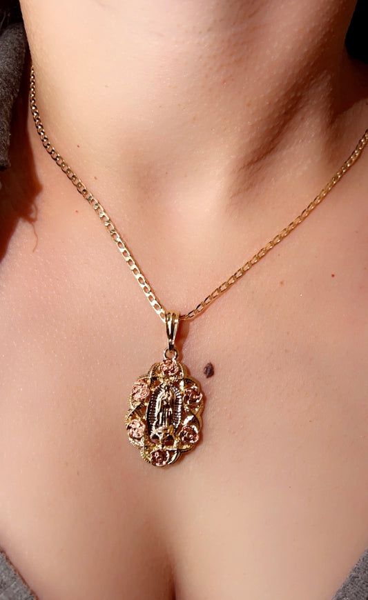 Virgen Mary Classic Rose