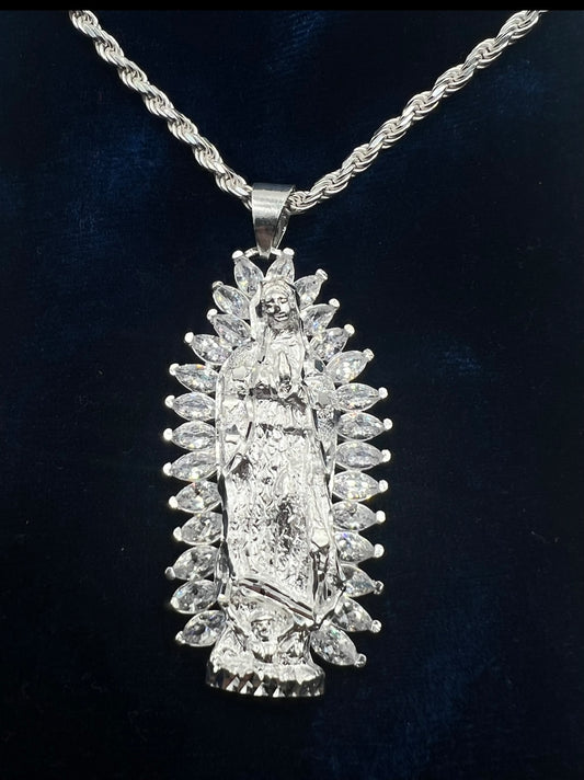 Virgencita 3D White Crown Medium .925 Real Silver