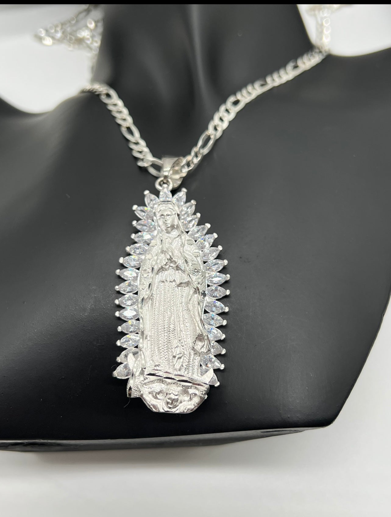 Virgencita 3D Large w White Crown, .925 Real Silver