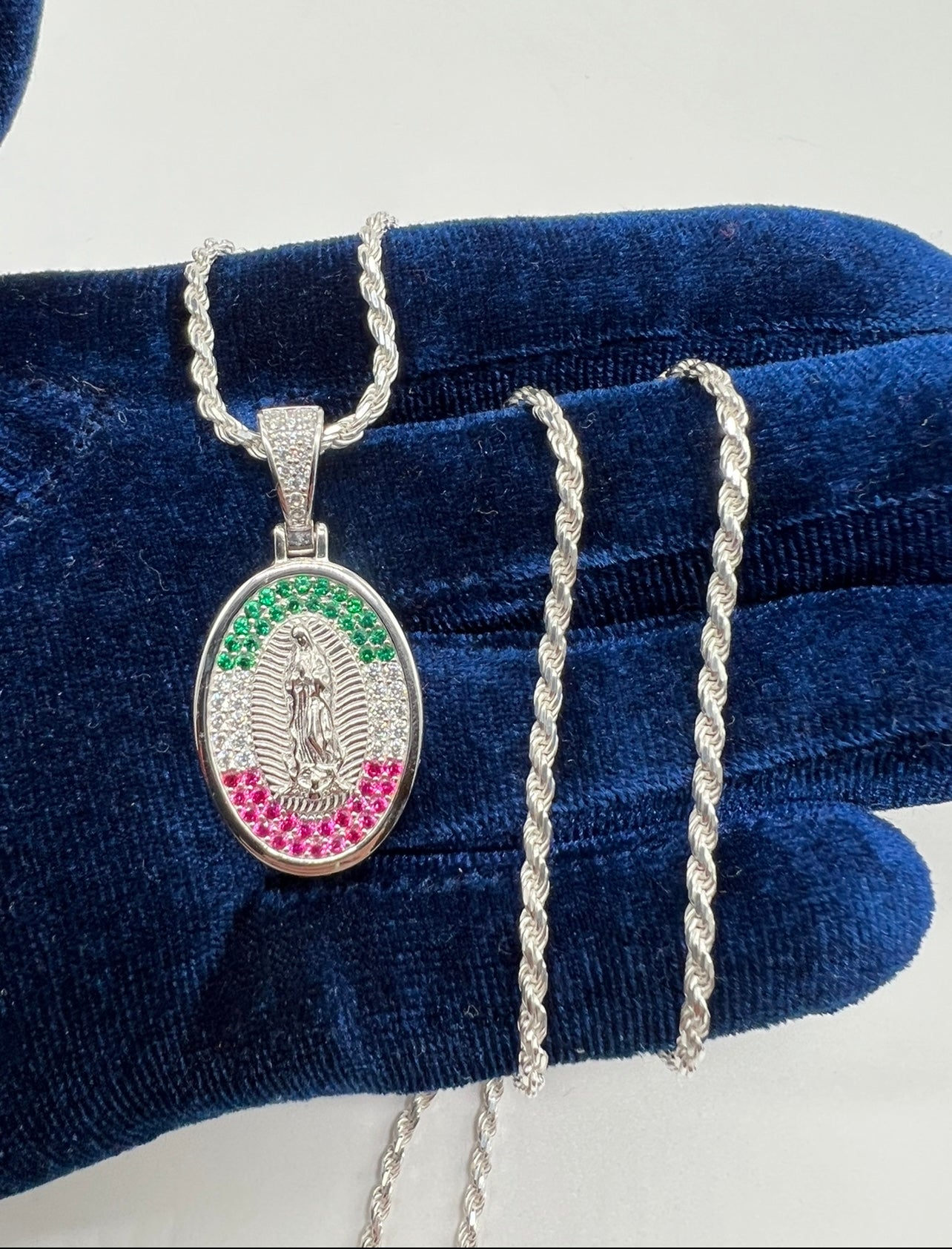 Virgen Mary Medalla Mex Flag Bezel, .925 Real Silver