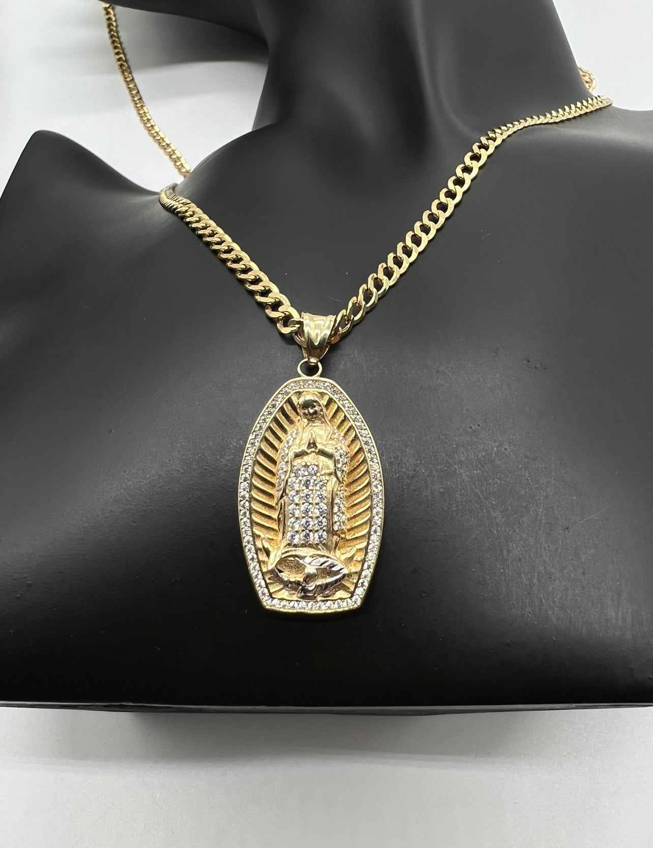 Virgen Mary W CZ, .14k Real Gold