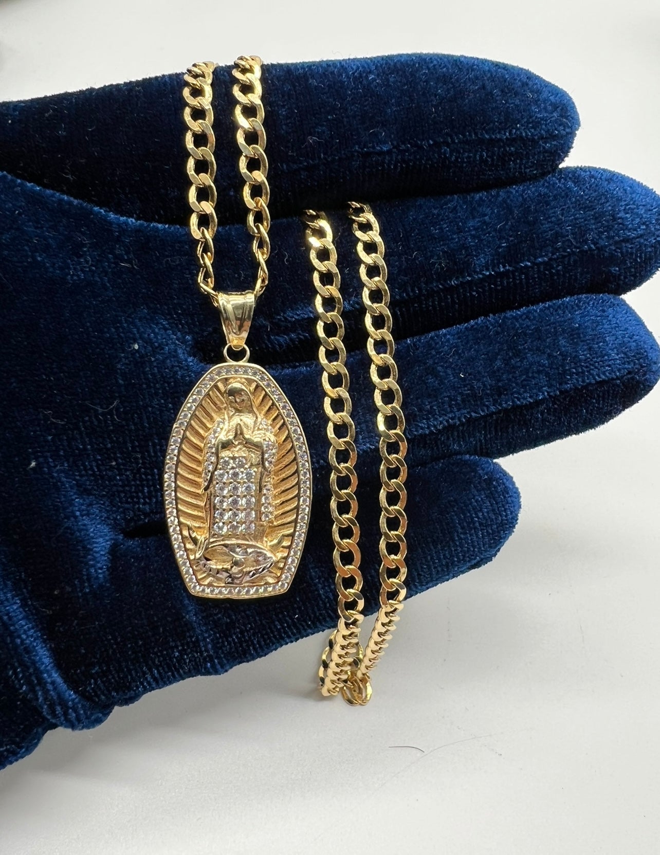 Virgen Mary W CZ, .14k Real Gold