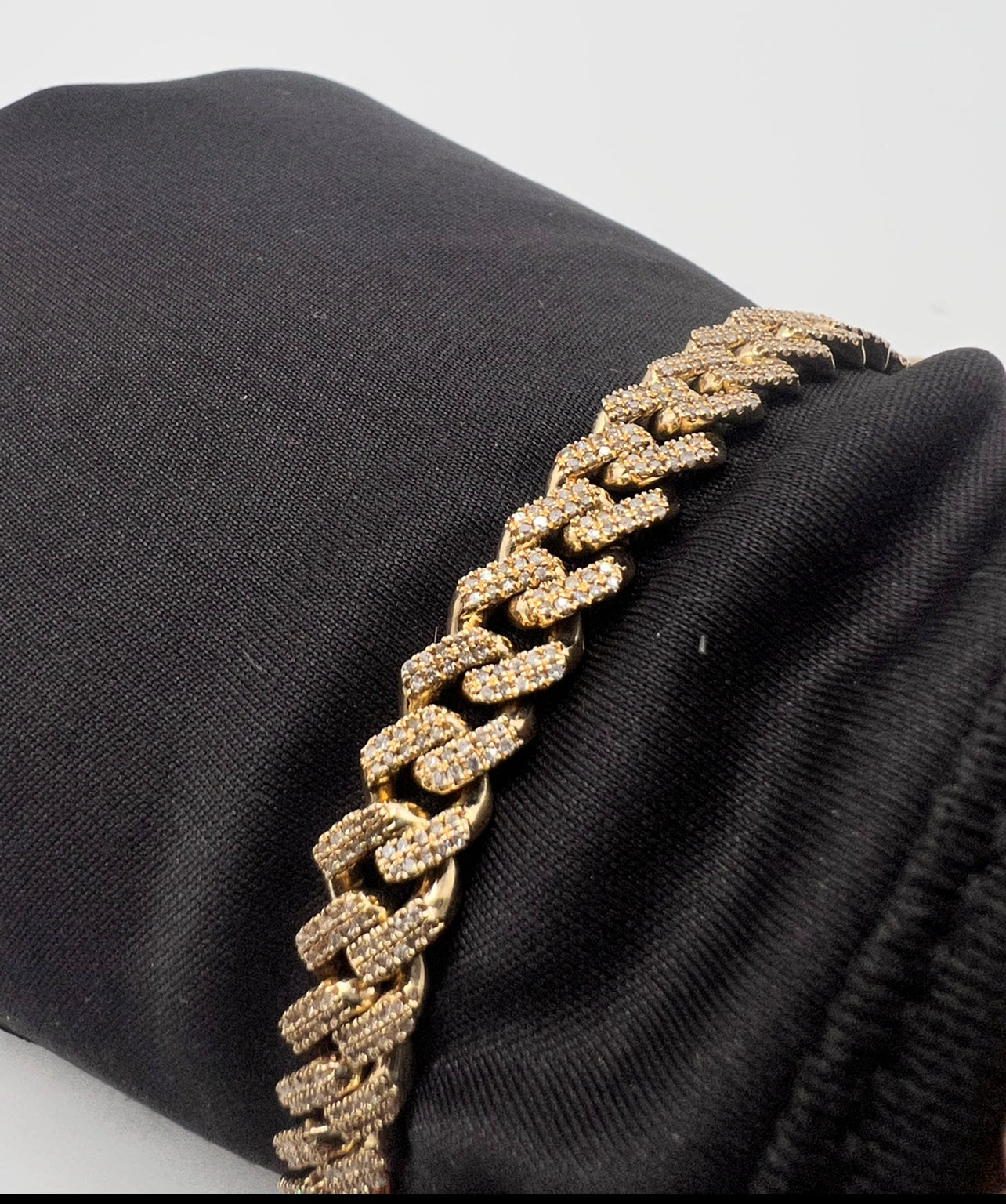 Cuban Bracelet with Natural Real Diamonds!