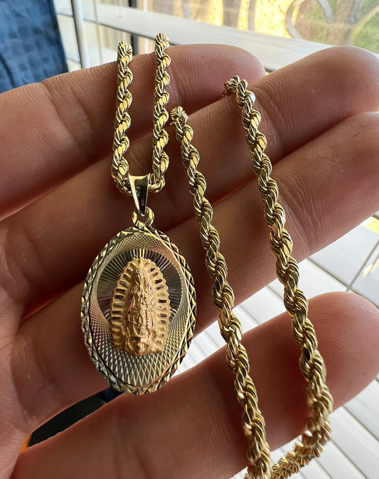 14k Real Gold Oval Virgencita Medalla🔥